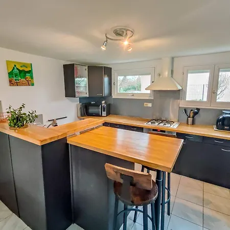 Maison Familiale Proche Des Plages Avec Piscine Semesterbostad