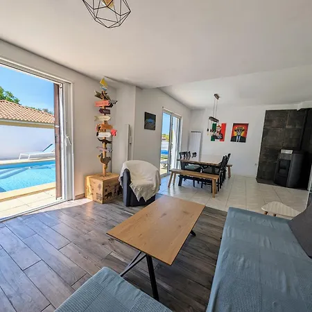Semesterbostad Maison Familiale Proche Des Plages Avec Piscine La Plaine-sur-Mer
